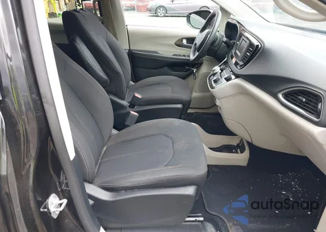 2017 Chrysler Pacifica Lx z USA, uszkodzony, nr VIN 2C4RC1CG0HR502893